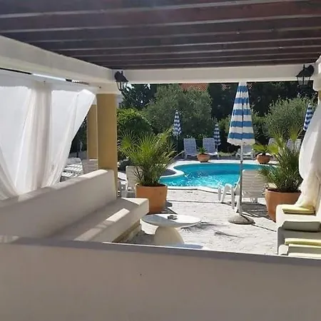La Perla 1